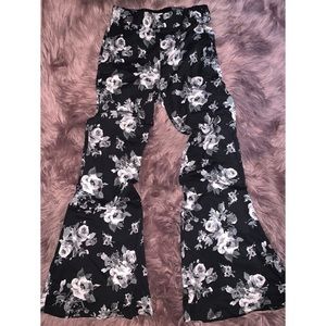 Floral comfy bell bottoms/flare